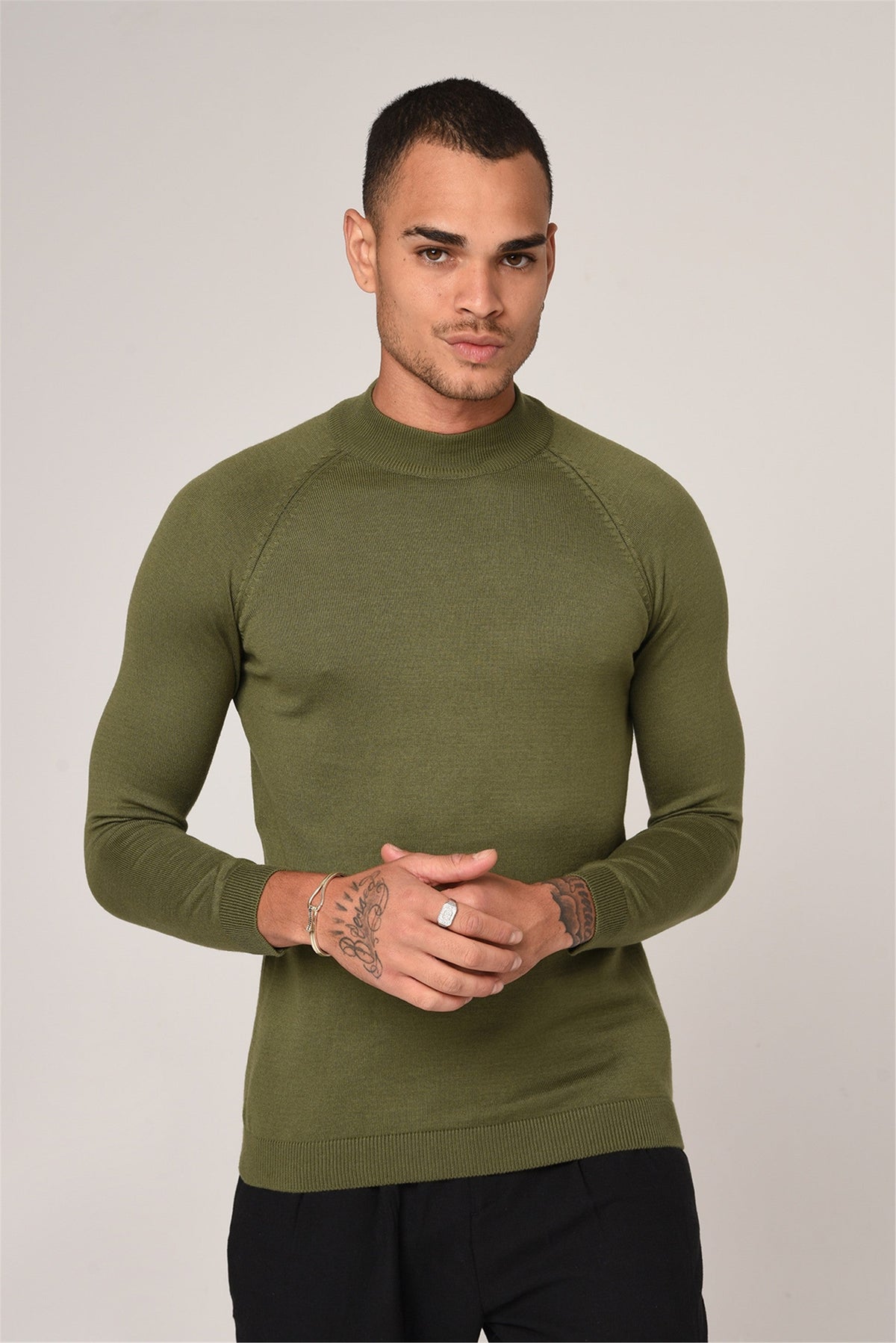 Yarım Balıkçı Yaka Slim Fit Triko Kazak