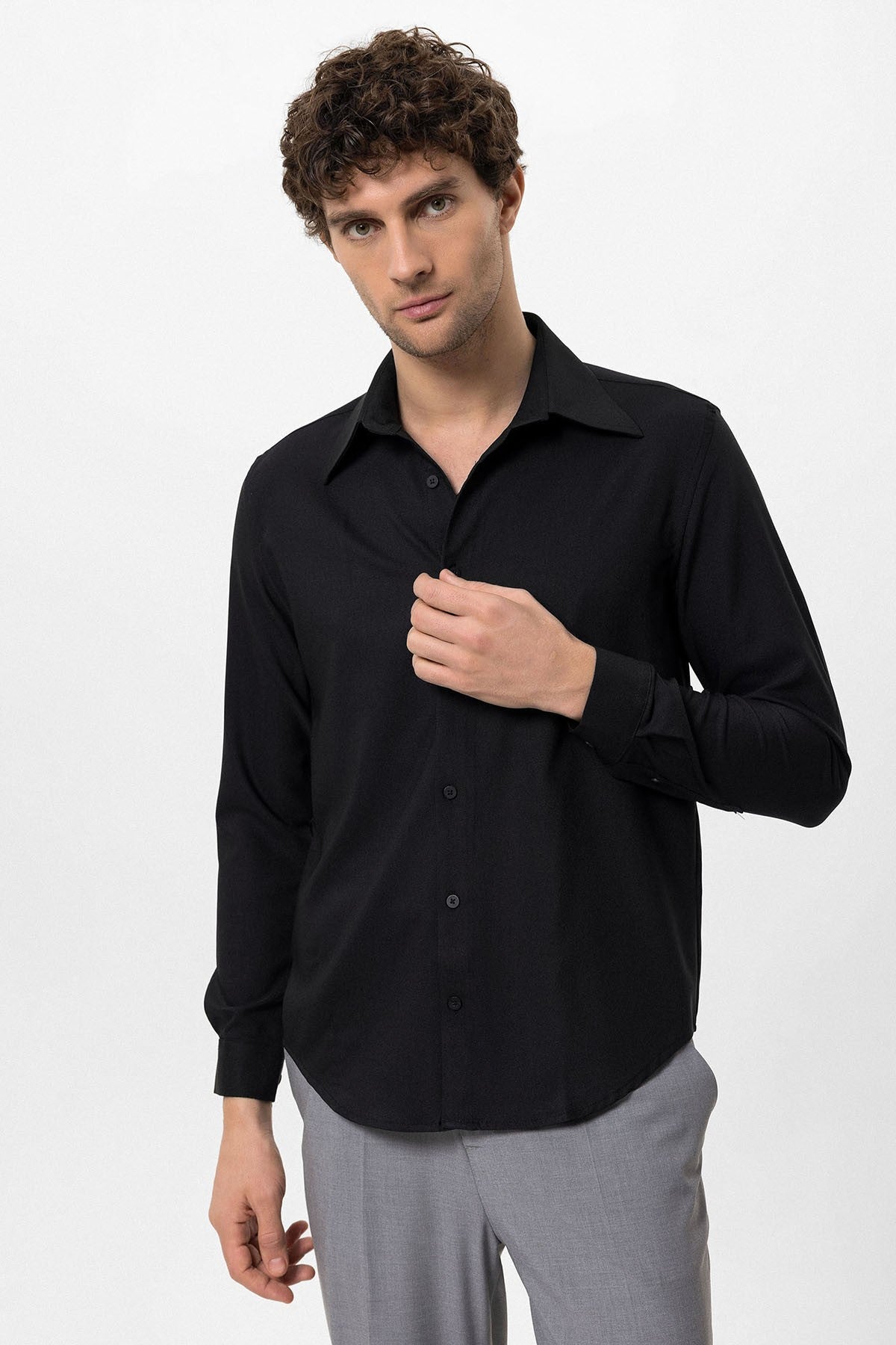 Antioch Slim Fit Erkek Uzun Kollu Geniş Yaka Gömlek