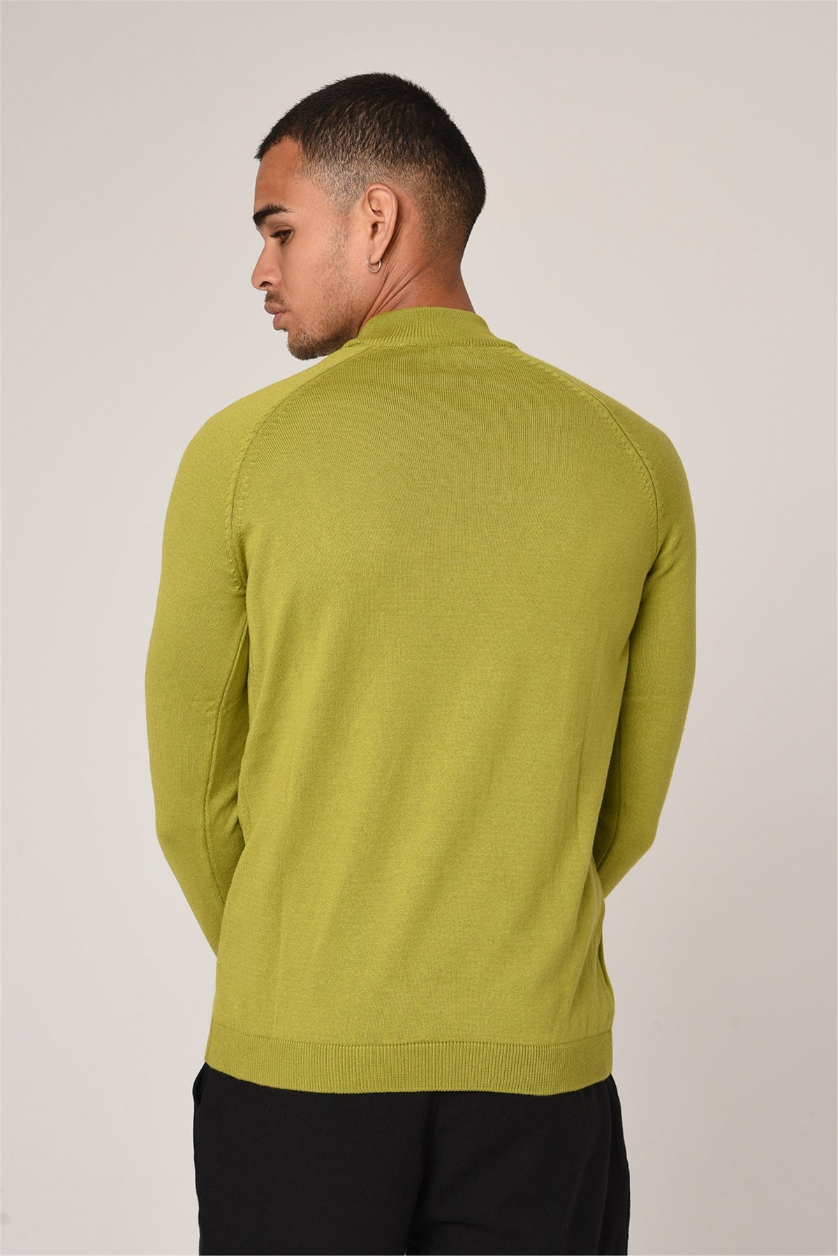 Yarım Balıkçı Yaka Slim Fit Triko Kazak