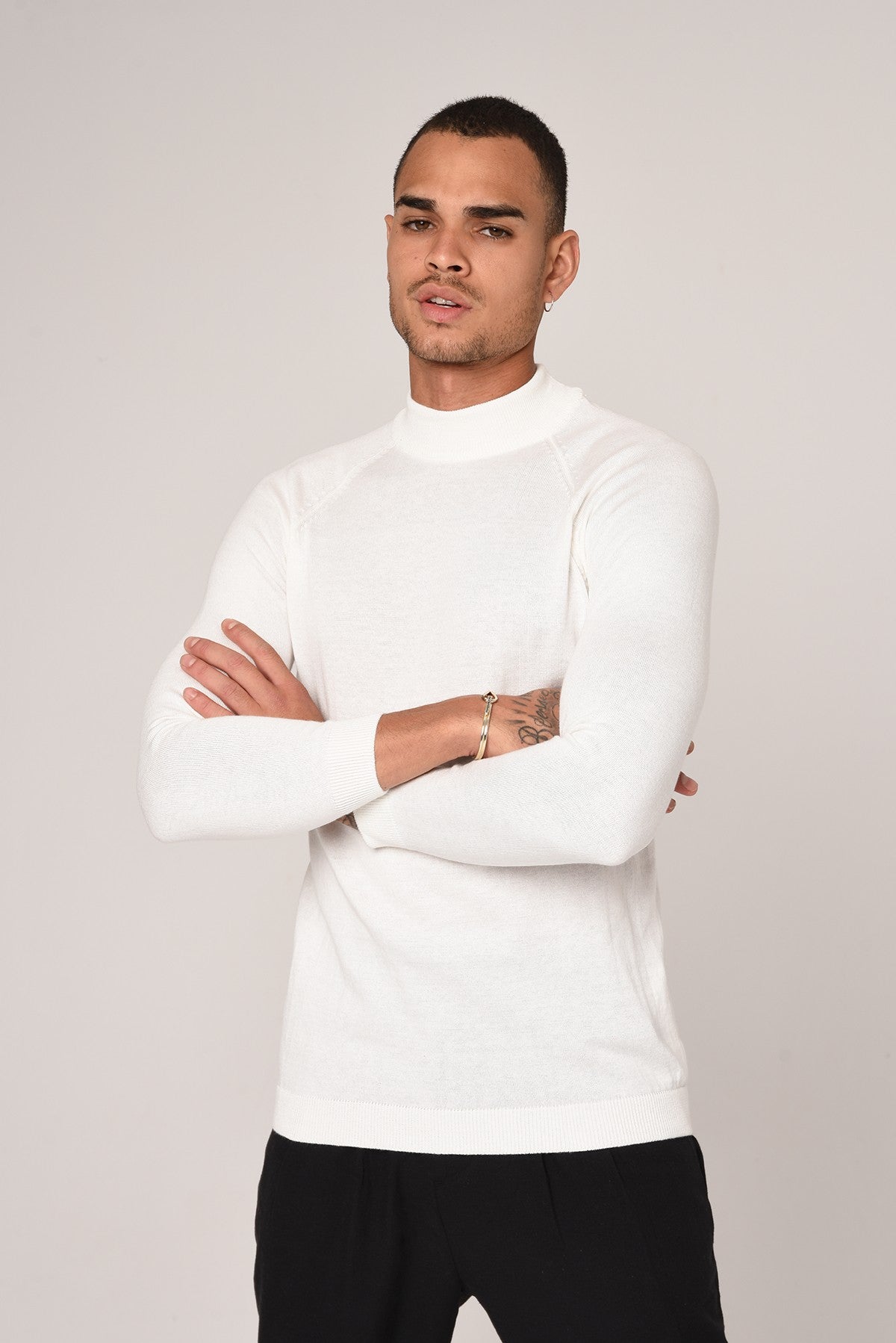 Yarım Balıkçı Yaka Slim Fit Triko Kazak