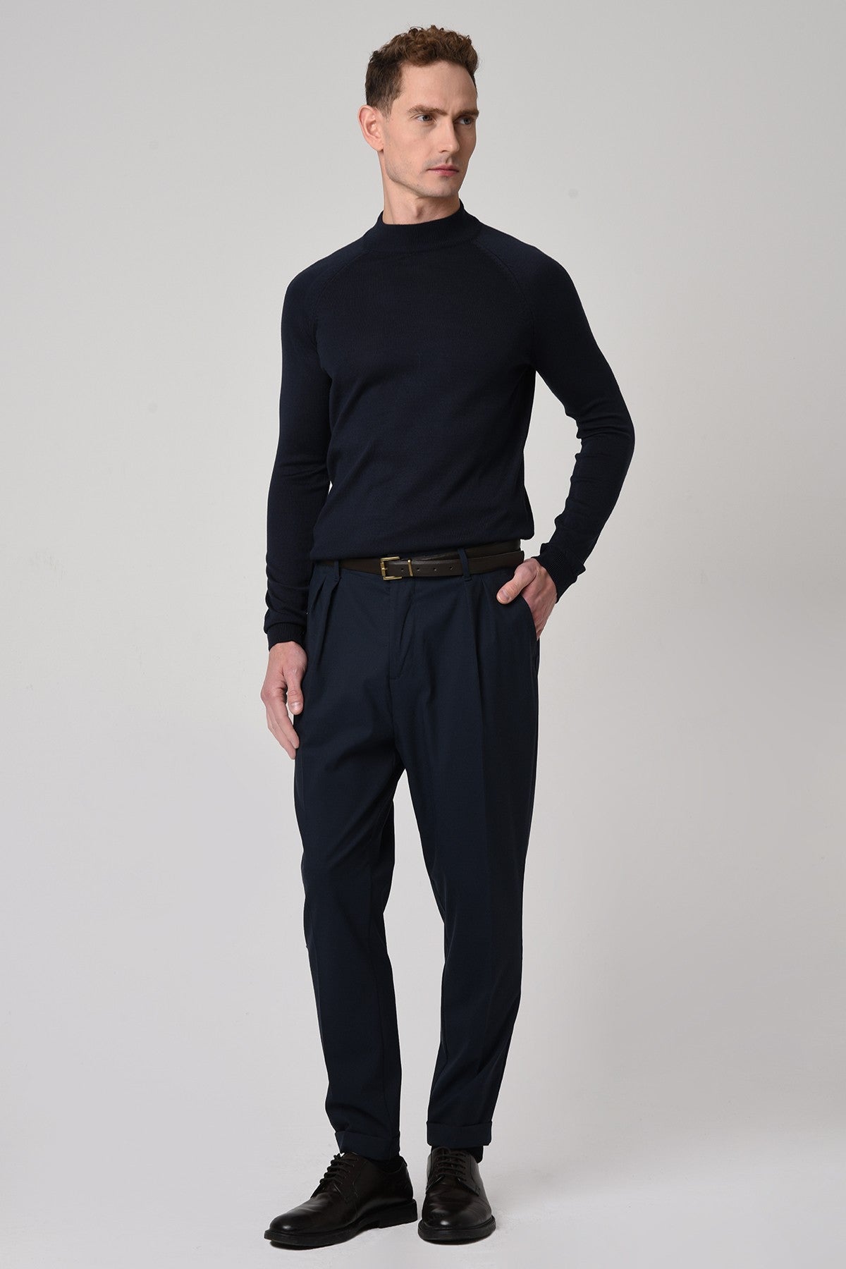 Yarım Balıkçı Yaka Slim Fit Triko Kazak