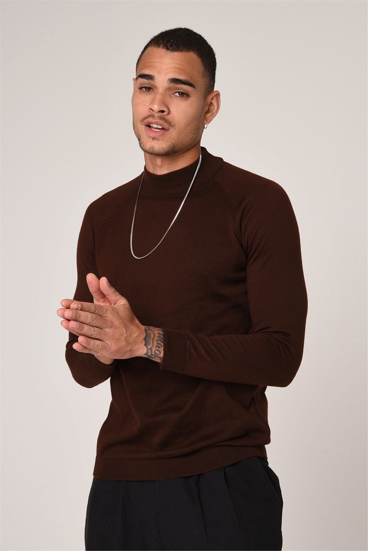 Yarım Balıkçı Yaka Slim Fit Triko Kazak