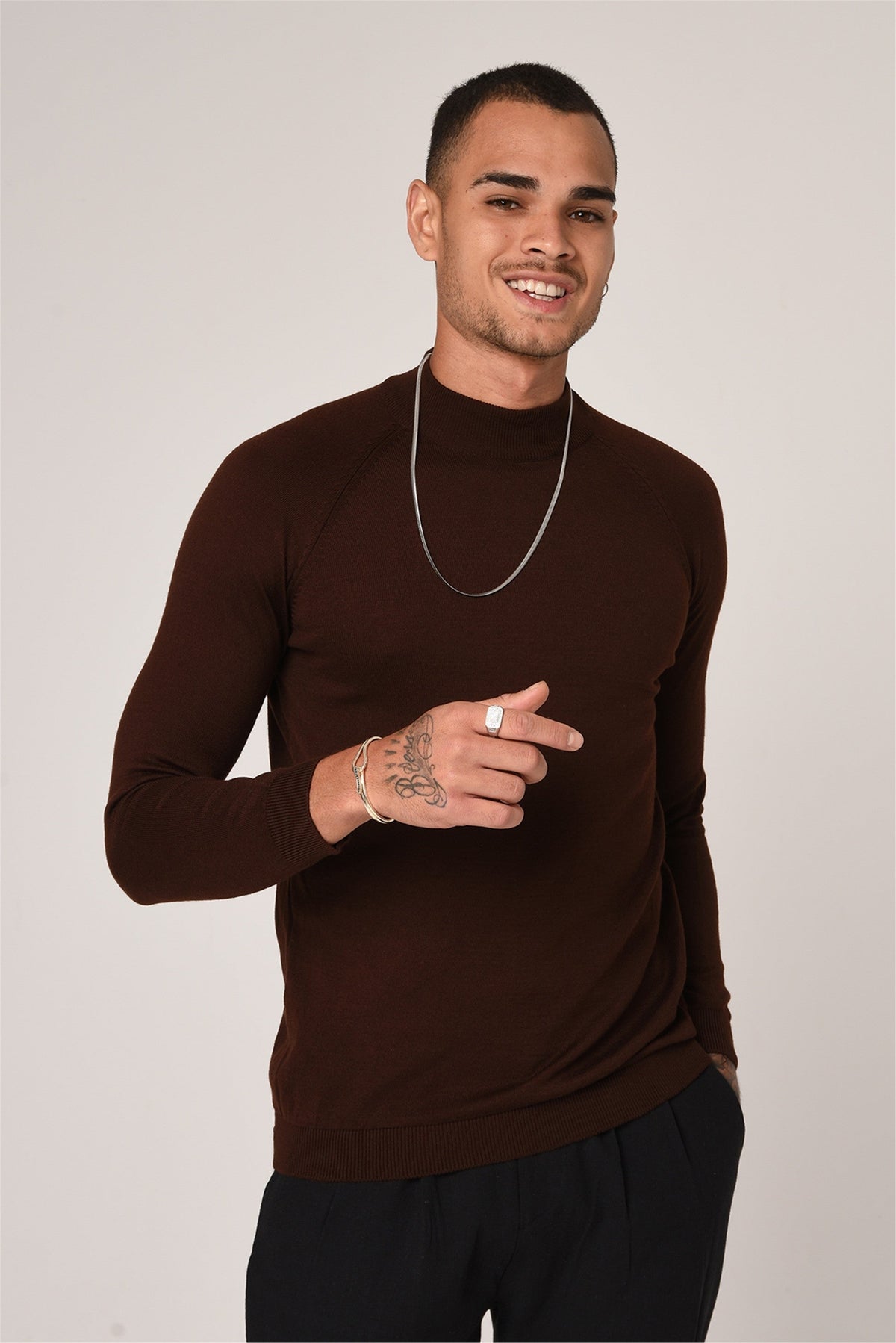 Yarım Balıkçı Yaka Slim Fit Triko Kazak