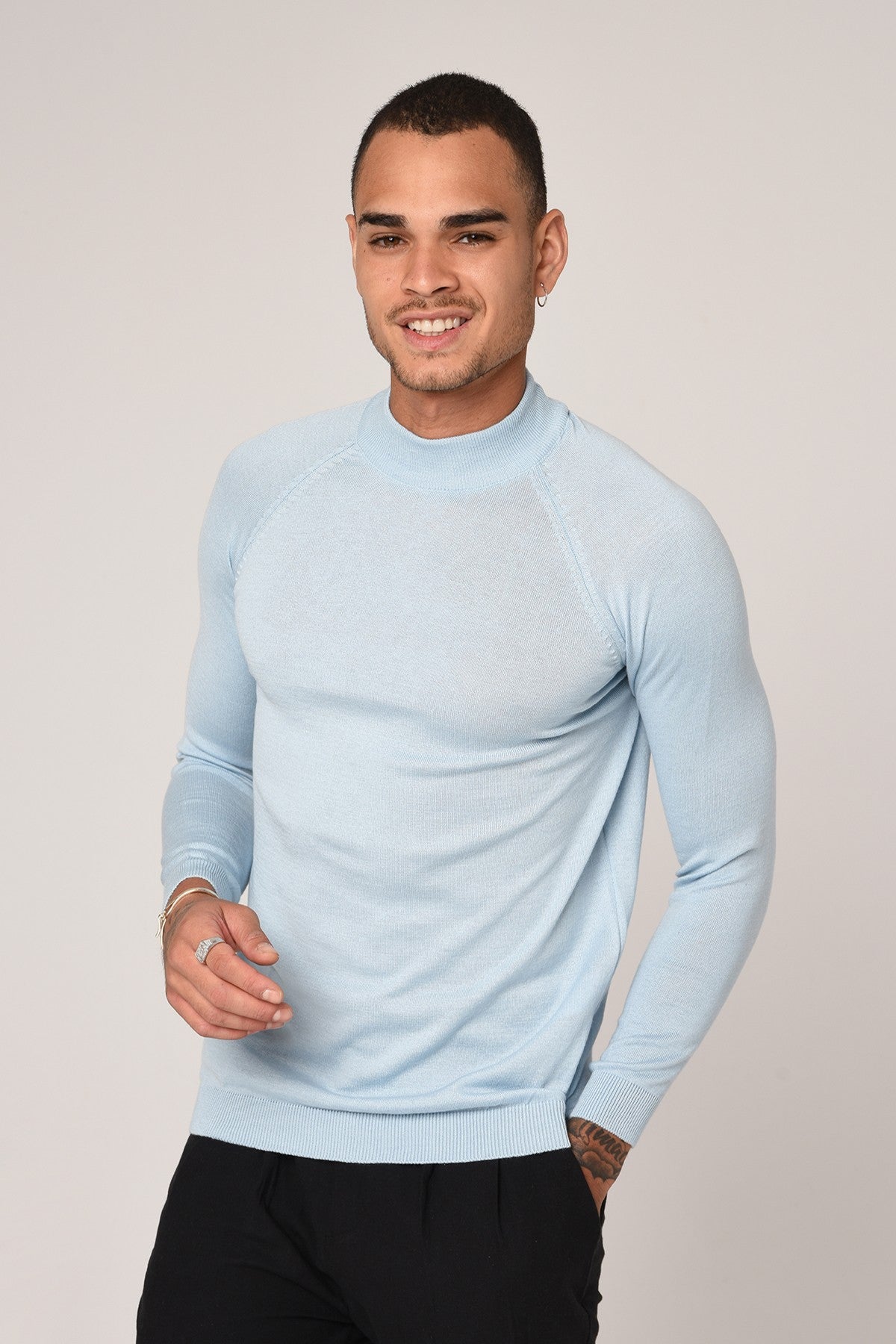 Yarım Balıkçı Yaka Slim Fit Triko Kazak