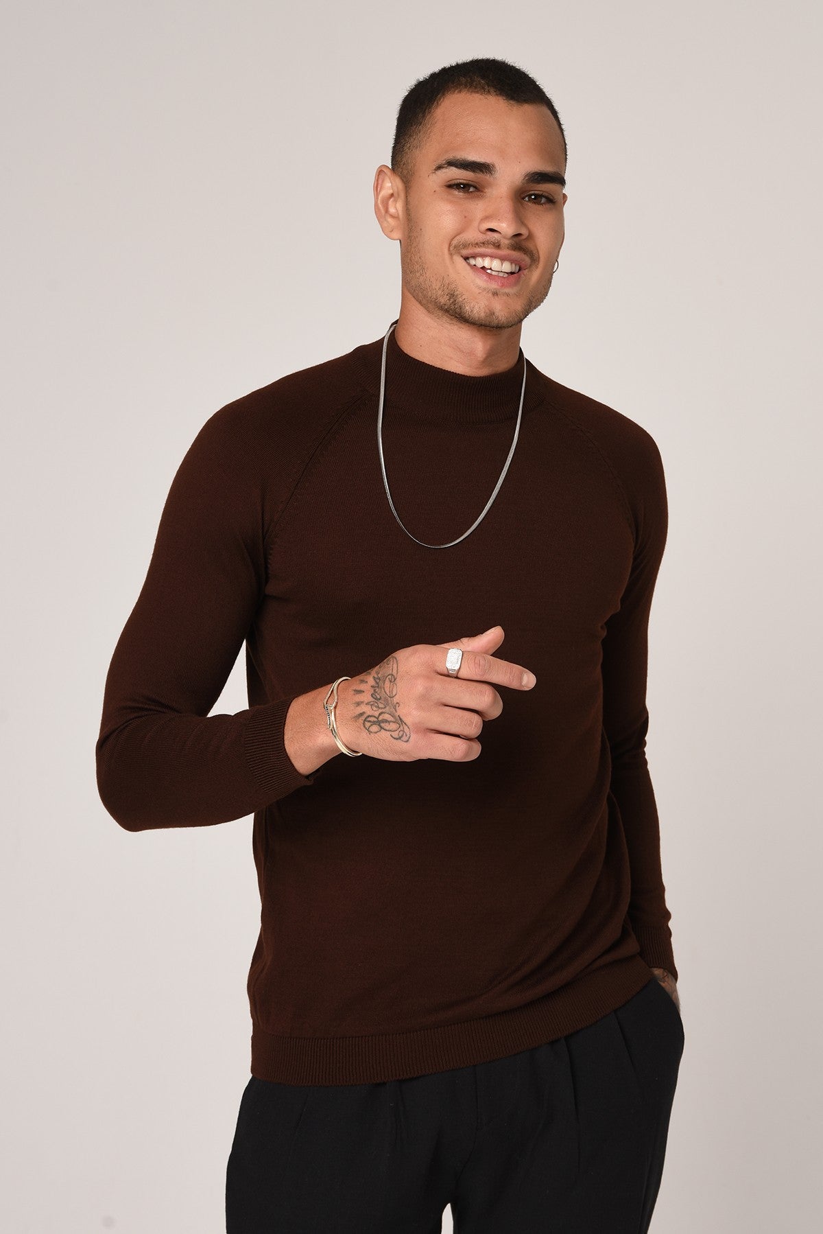 Yarım Balıkçı Yaka Slim Fit Triko Kazak