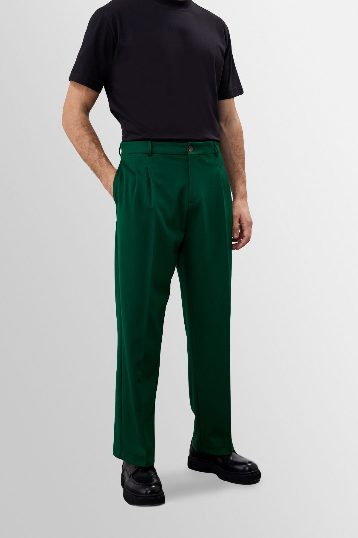 Yüksek Bel Pileli Rahat Kalıp Erkek Pantolon