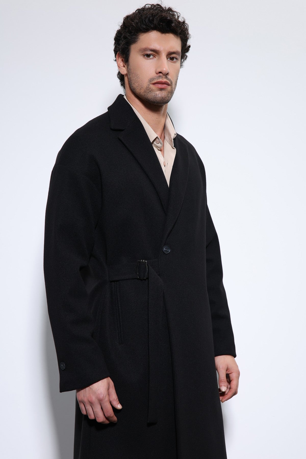 Kuşaklı Oversize Erkek Kaban