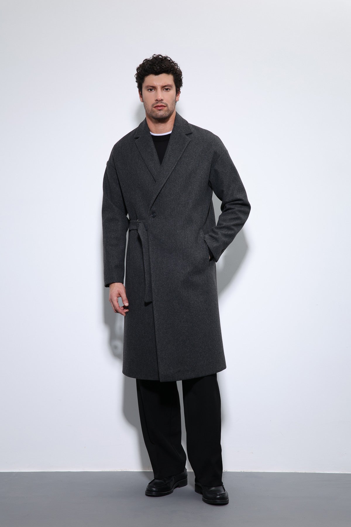 Kuşaklı Oversize Erkek Kaban