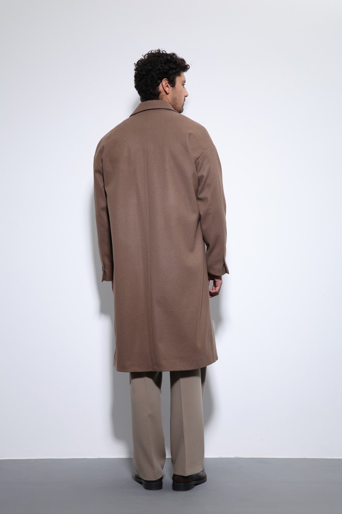 Kuşaklı Oversize Erkek Kaban