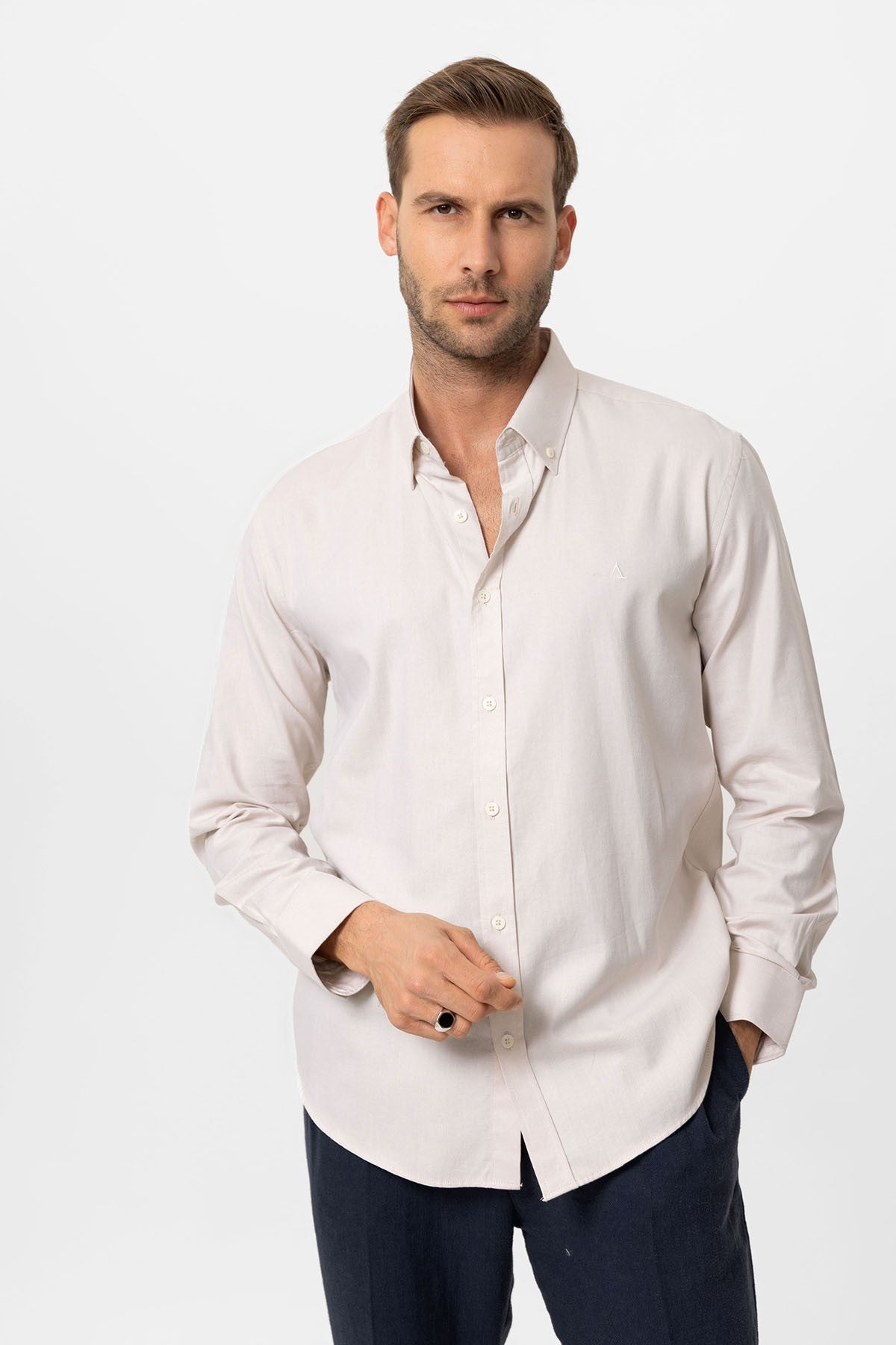Antioch Yaka Düğmeli Slim Fit Erkek Gömlek