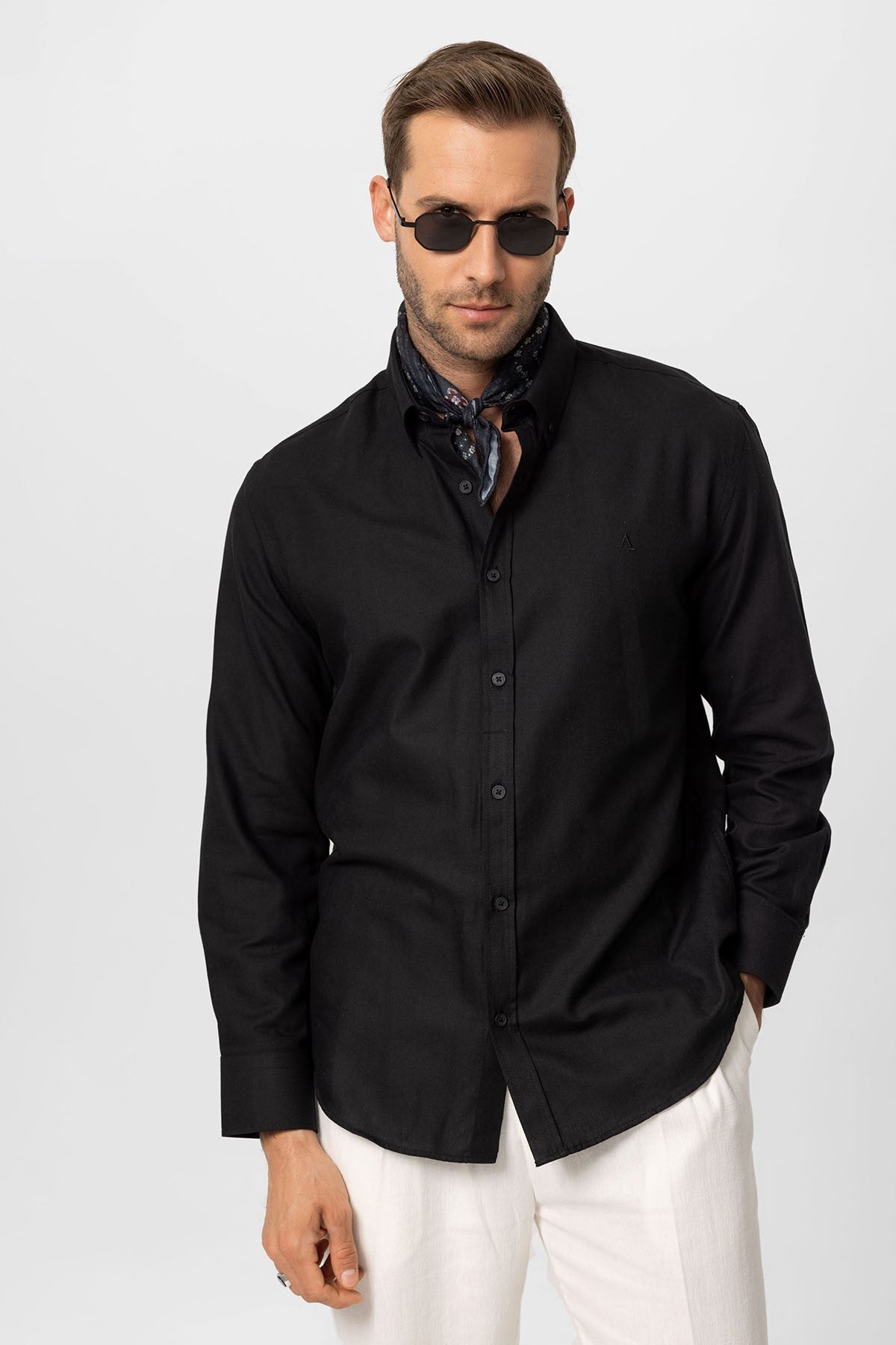 Antioch Yaka Düğmeli Slim Fit Erkek Gömlek