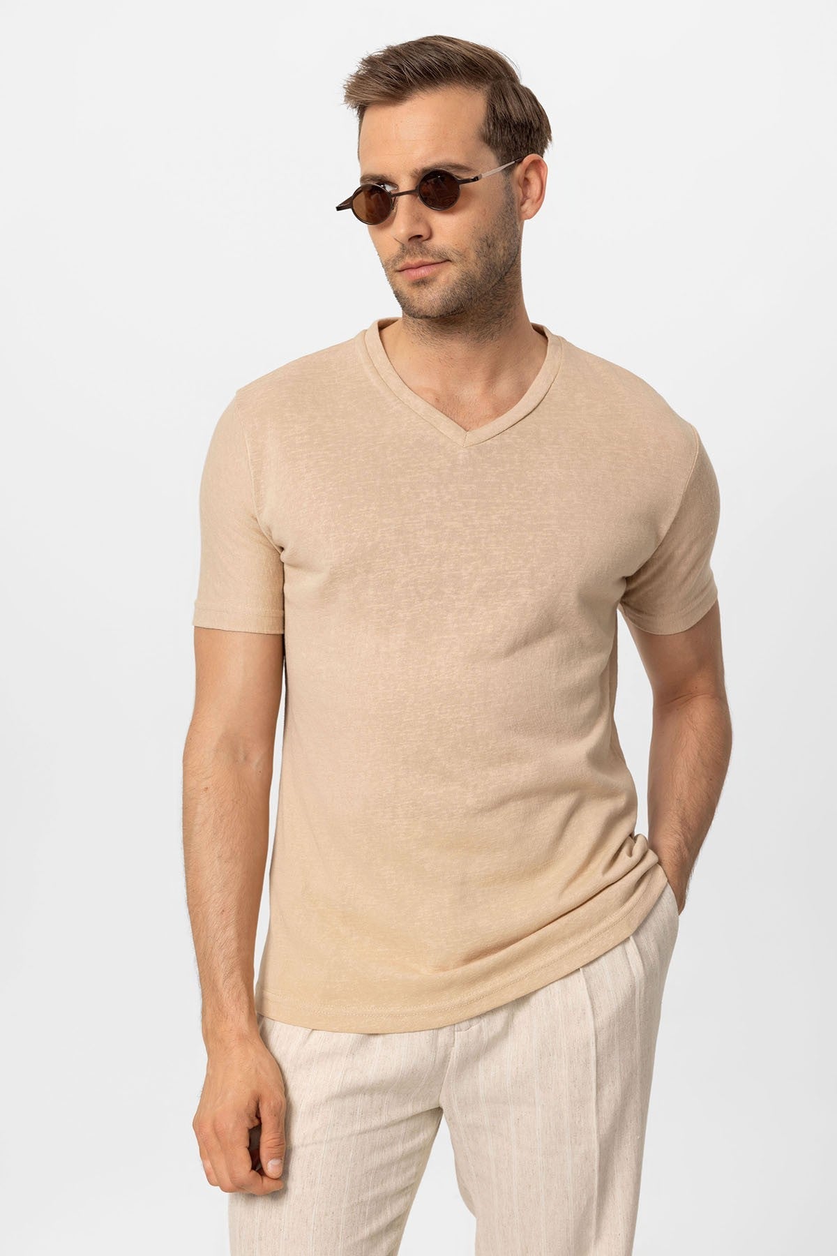Antioch V Yaka Basic Erkek T-Shirt