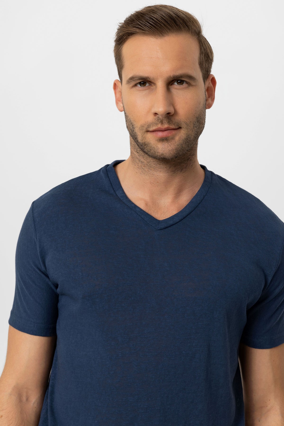Antioch V Yaka Basic Erkek T-Shirt