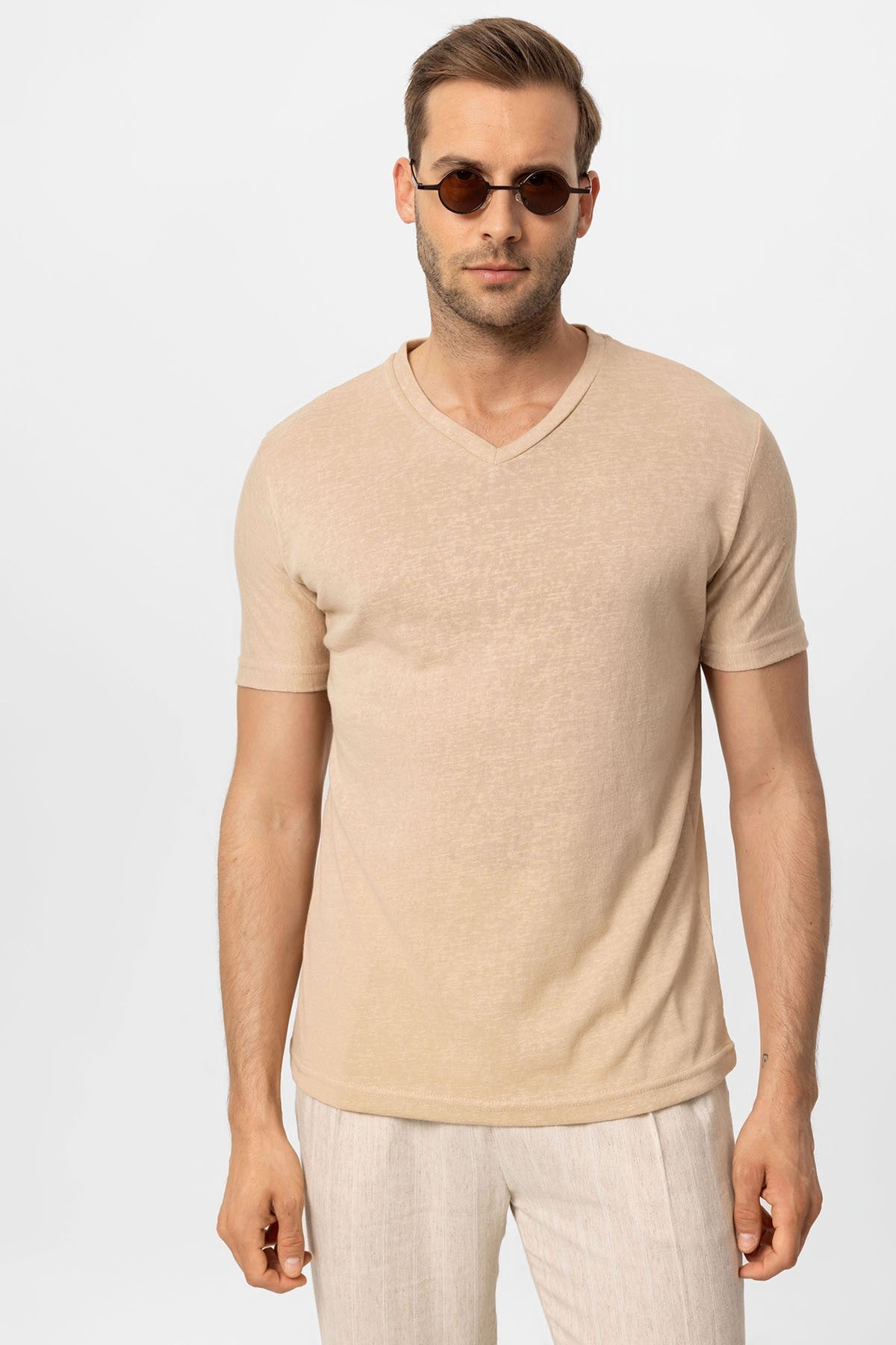 Antioch V Yaka Basic Erkek T-Shirt