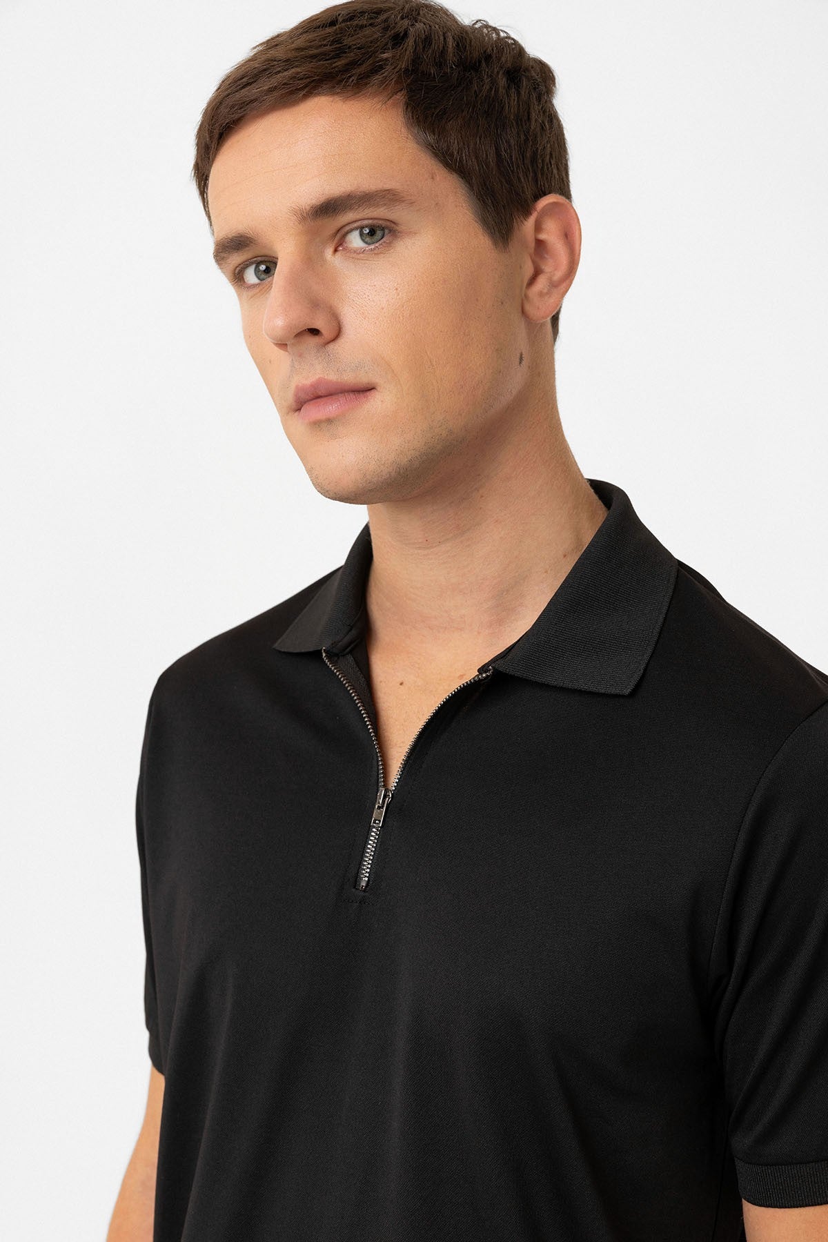 Antioch Fermuarlı Regular Fit Erkek T-Shirt