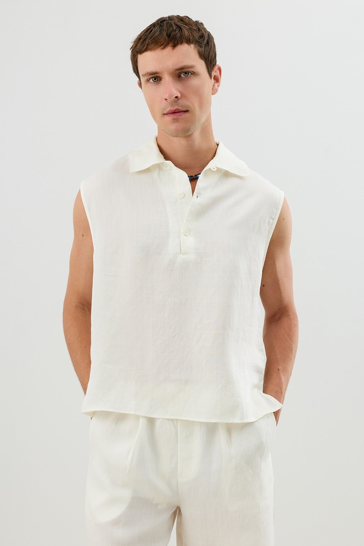 Lyocell Karışımlı Crop Fit Kolsuz Erkek Gömlek