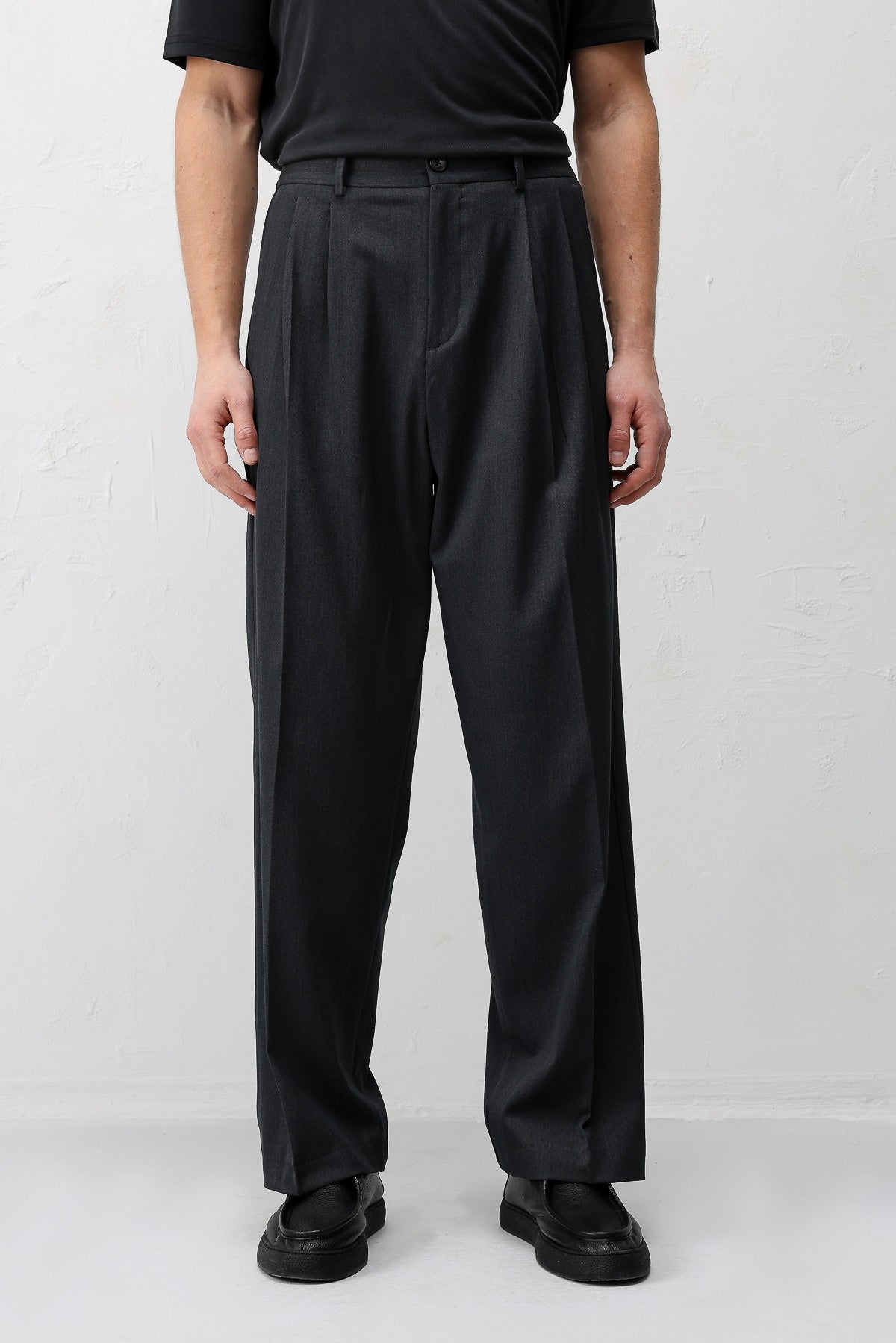 Relaxed Fit Erkek Pantolon