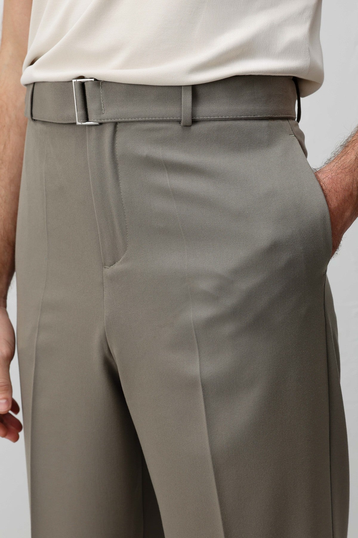 Antioch Relaxed Fit Kemerli Erkek Pantolon