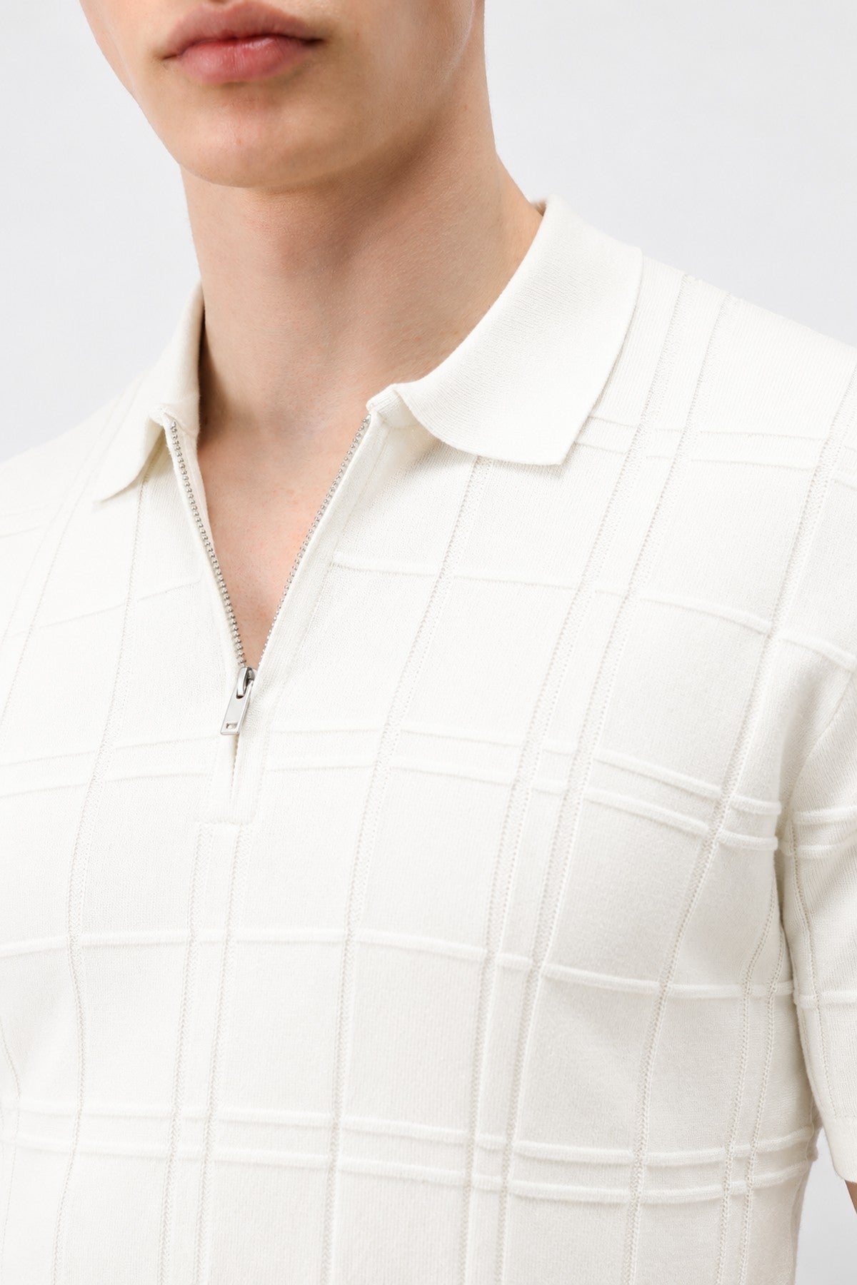 Kareli Desenli Erkek Triko T-Shirt