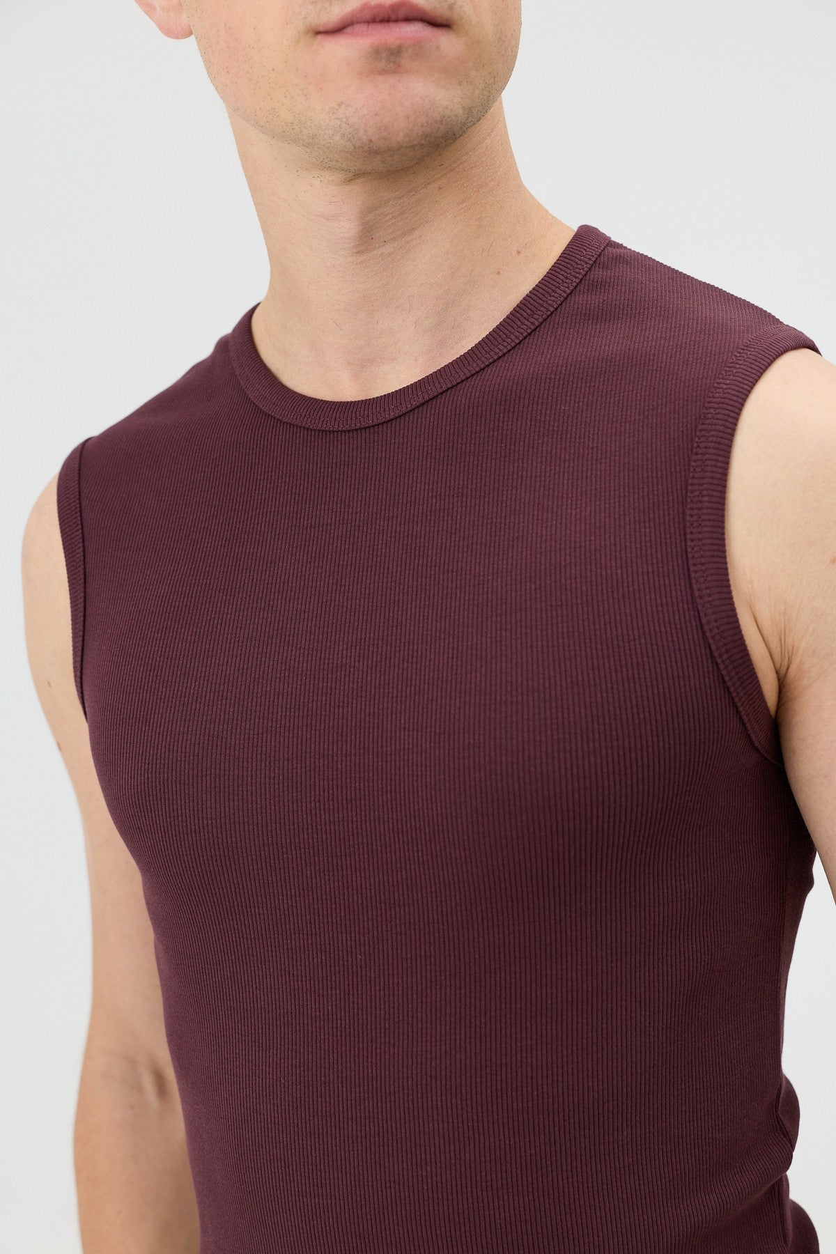 Pamuklu Kolsuz Erkek T-Shirt