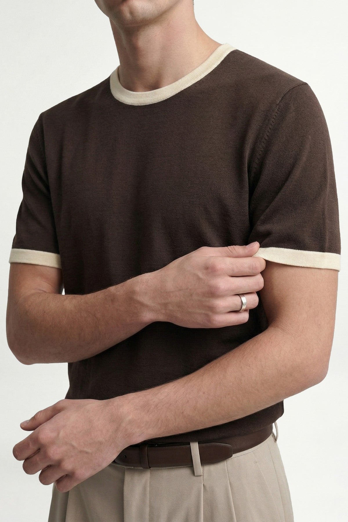 Kontrast Yaka Erkek T-Shirt