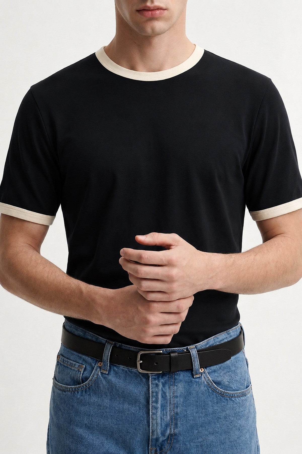 Kontrast Yaka Erkek T-Shirt