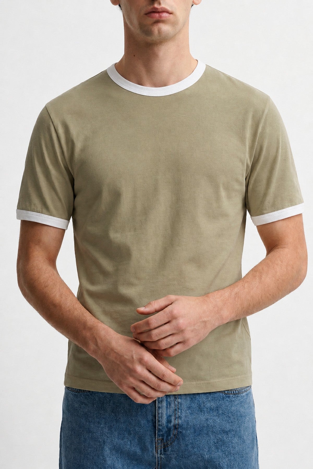 Kontrast Yaka Erkek T-Shirt