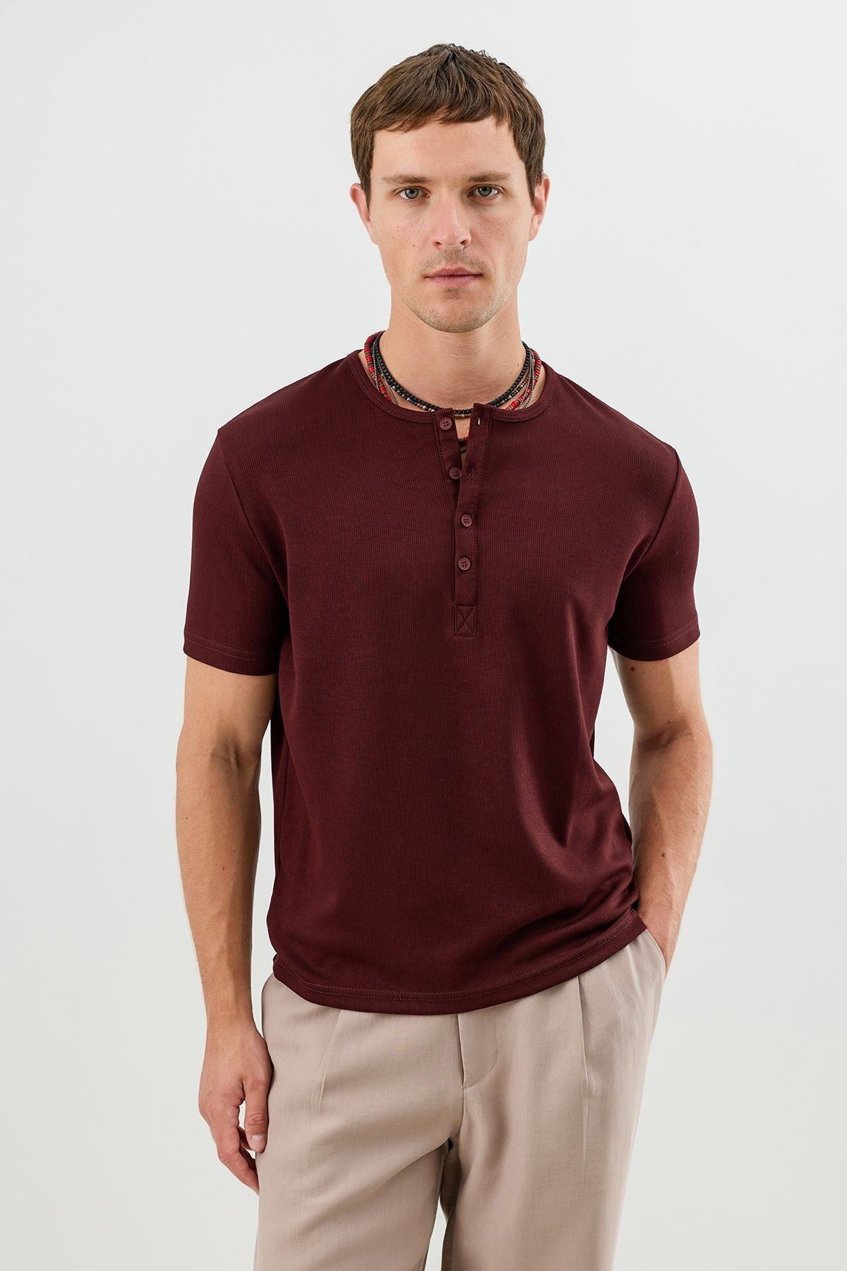 Pamuklu Düğmeli Yaka T-shirt