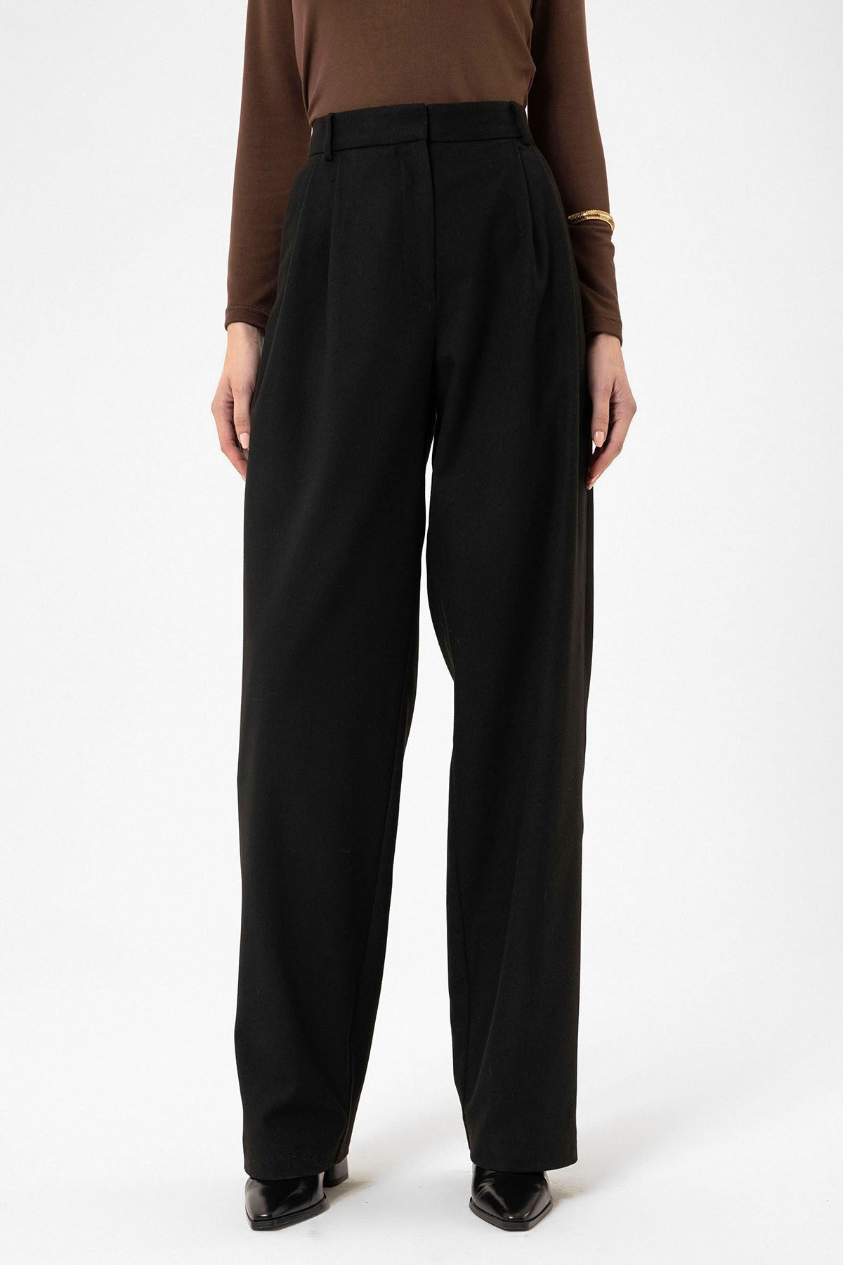 Kadın Yüksek Bel Pens Detaylı Straight Fit Pantolon
