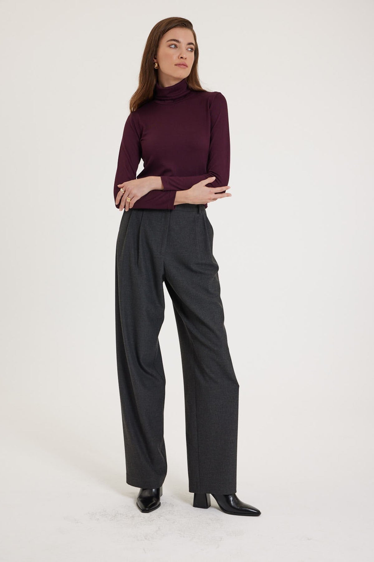 Kadın Yüksek Bel Pens Detaylı Straight Fit Pantolon
