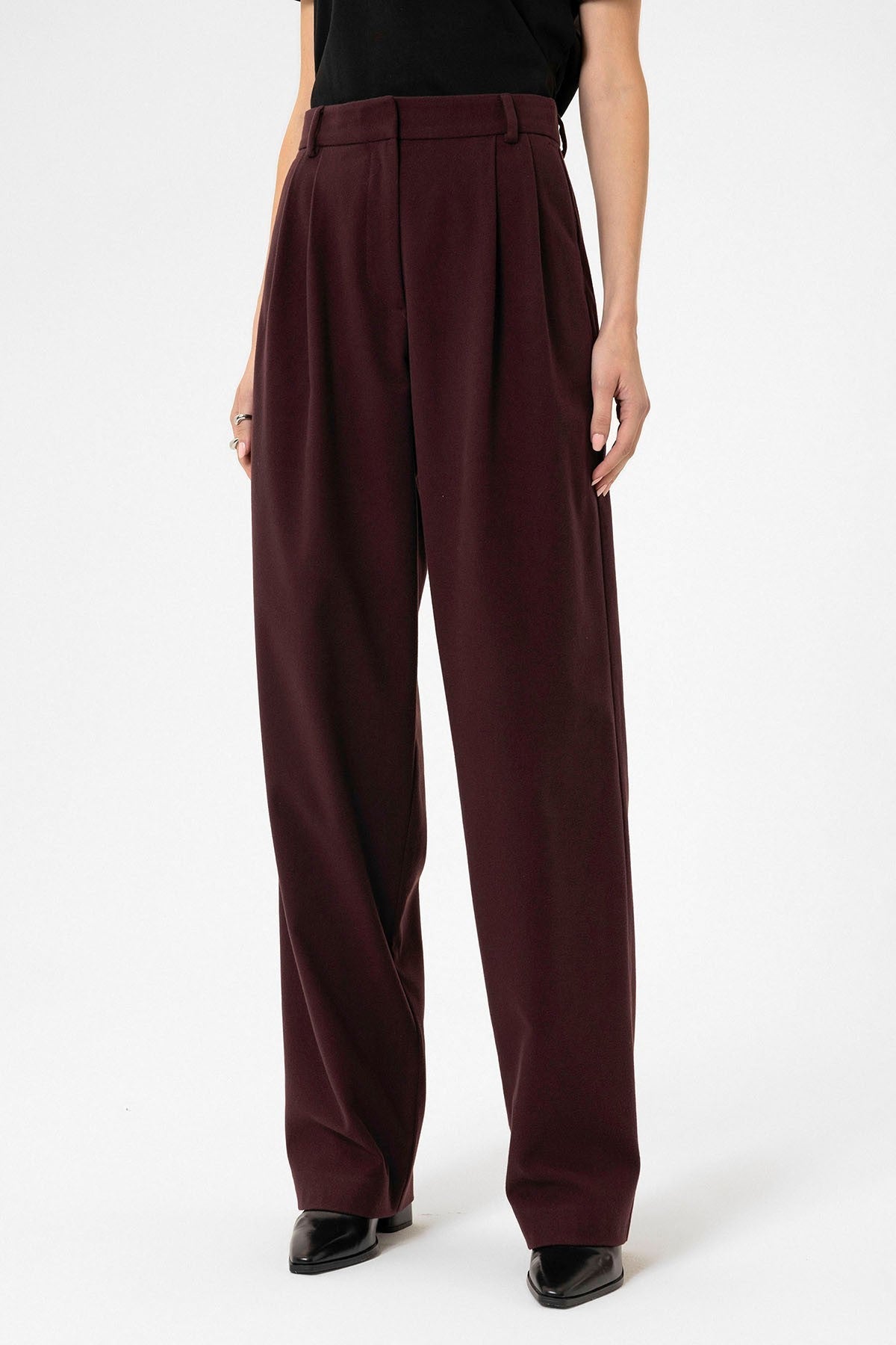 Kadın Yüksek Bel Pens Detaylı Straight Fit Pantolon