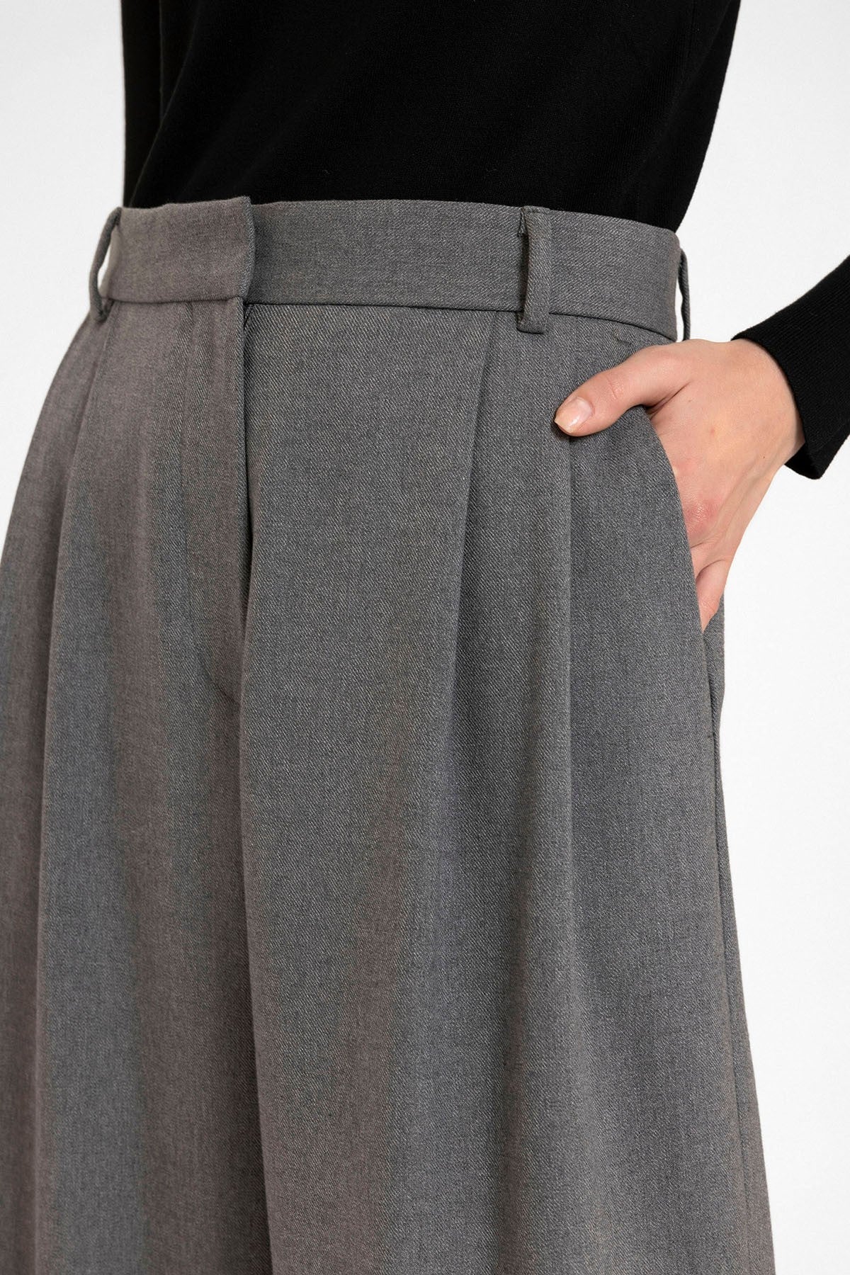 Kadın Yüksek Bel Pens Detaylı Straight Fit Pantolon