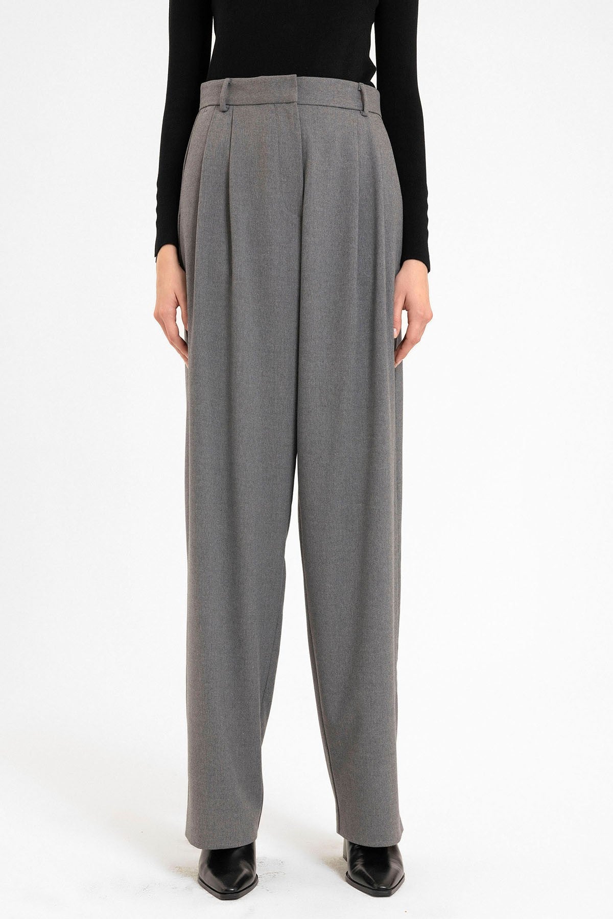 Kadın Yüksek Bel Pens Detaylı Straight Fit Pantolon