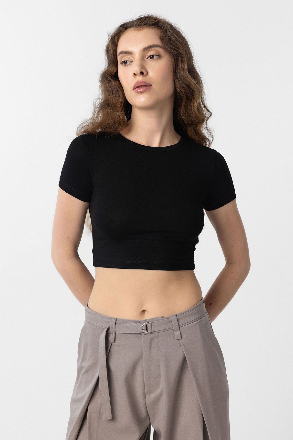 Antioch Crop Kadın T-Shirt