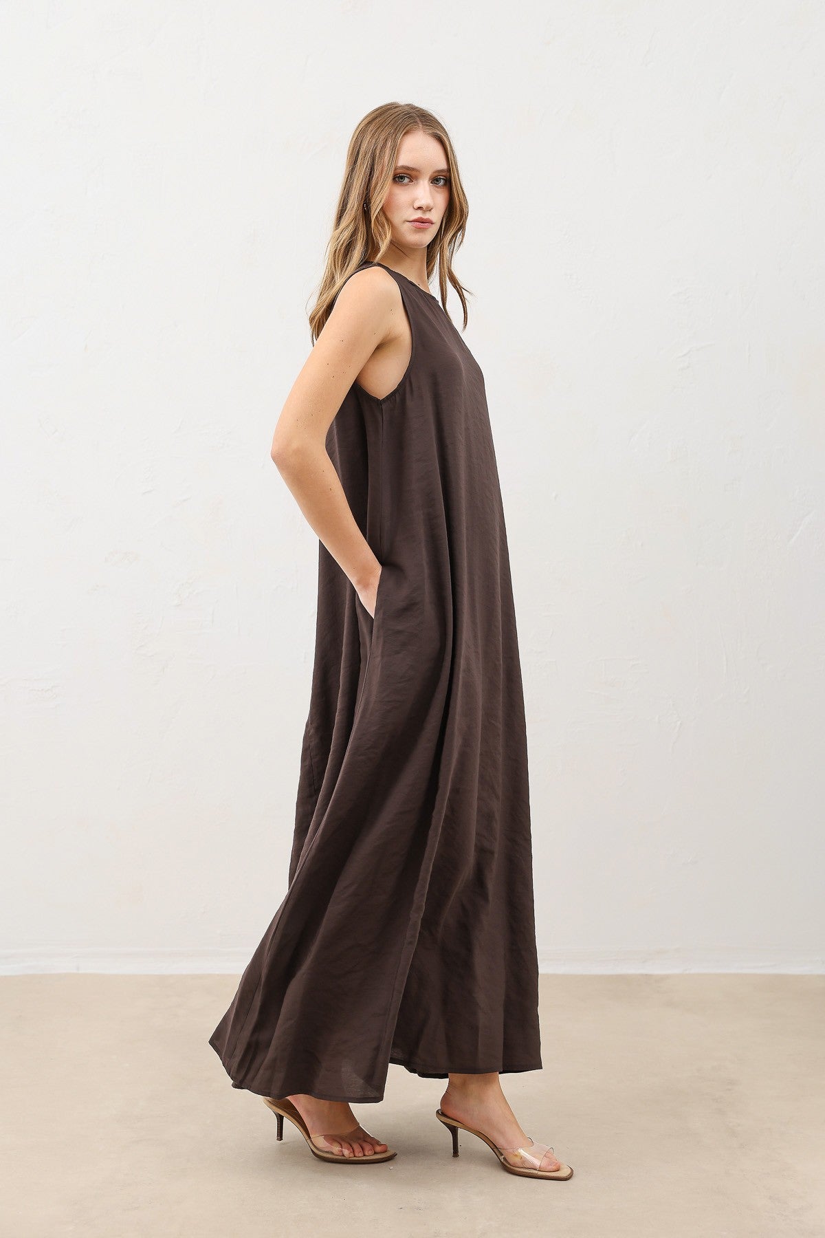 Antioch Dökümlü Halter Yaka Midi Elbise
