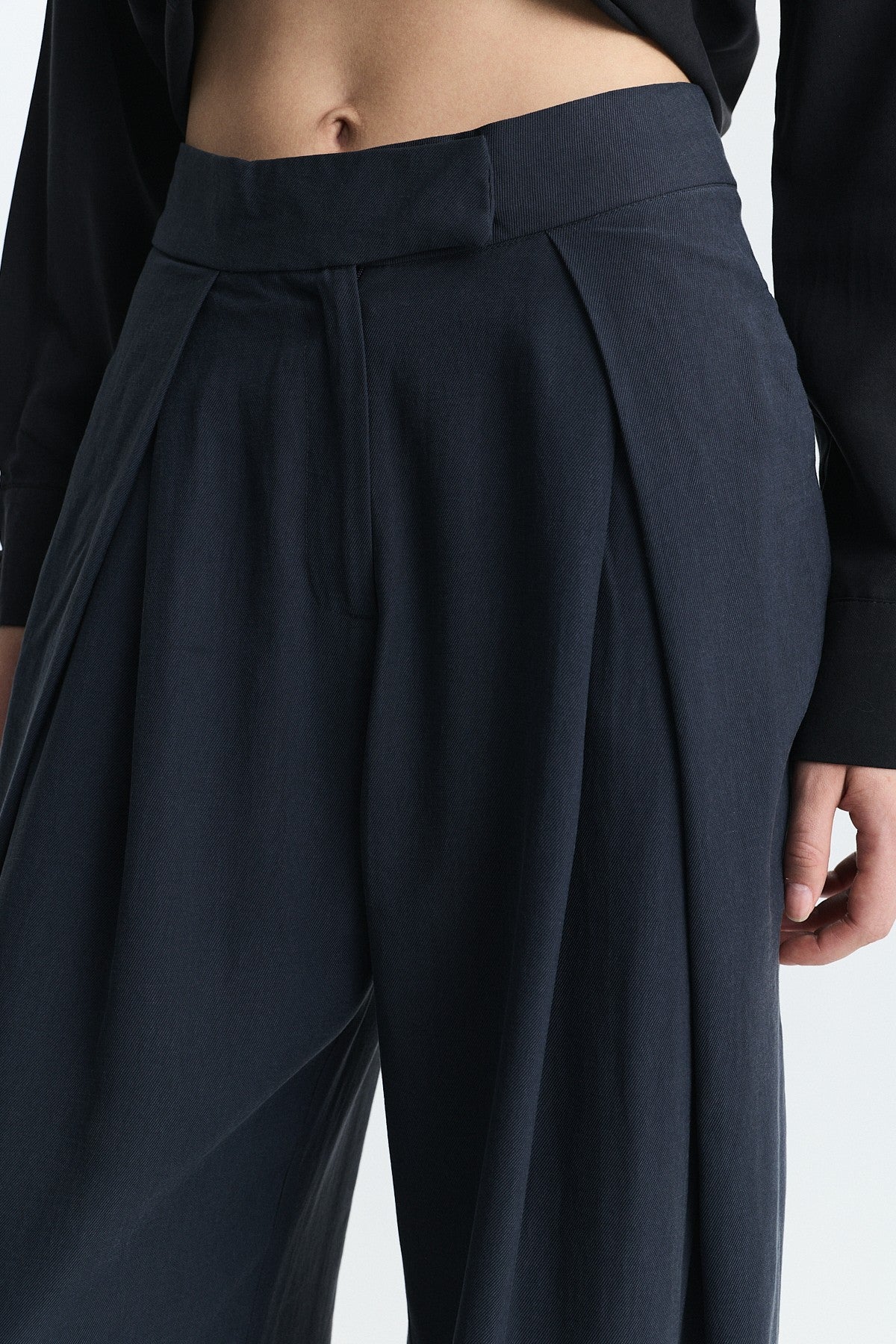 Pileli Geniş Paça Pantolon