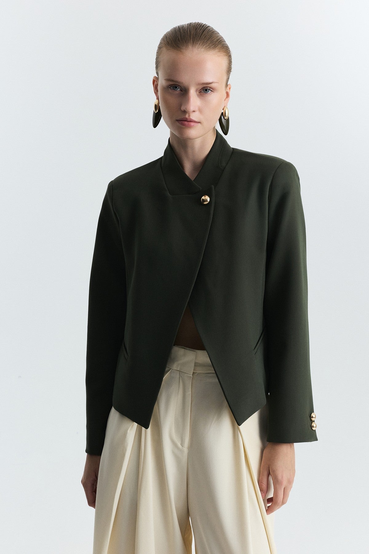 Dik Yaka Tek Düğme Blazer Ceket